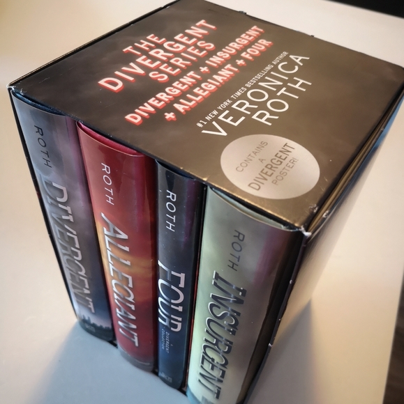 Hardcover Divergent Book series - Picture 3 of 5